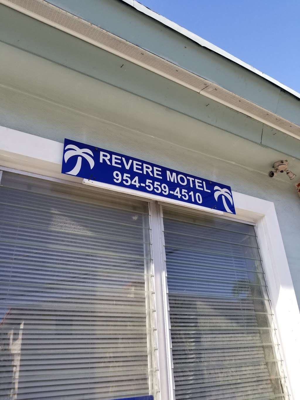 Revere Motel | 348 Oregon St, Hollywood, FL 33019, USA | Phone: (954) 559-4510