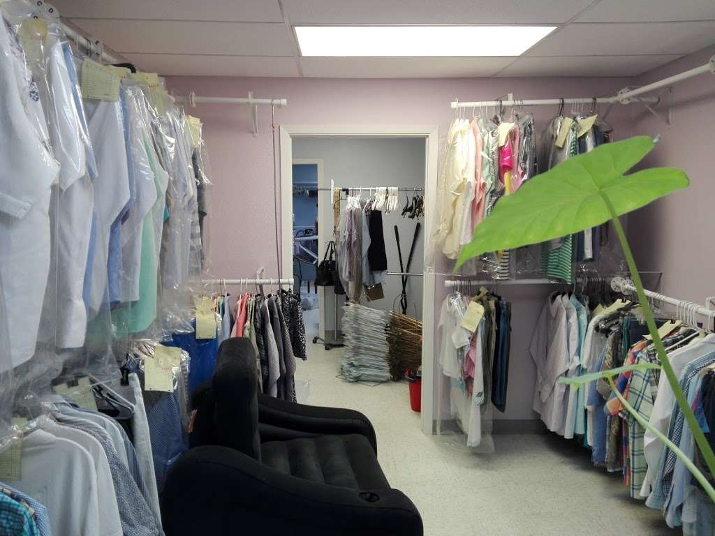 Ironing Star | 11725 Whisper Valley St, San Antonio, TX 78230, USA | Phone: (210) 619-3065