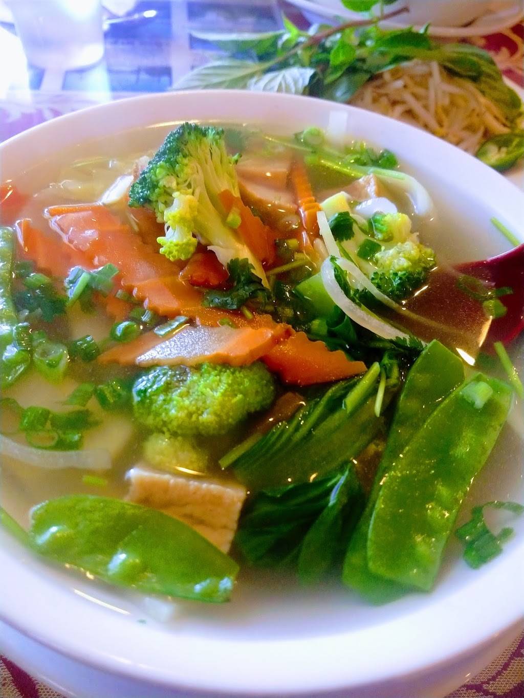 Song Huong | 4034 W Waters Ave, Tampa, FL 33614, USA | Phone: (813) 880-9676