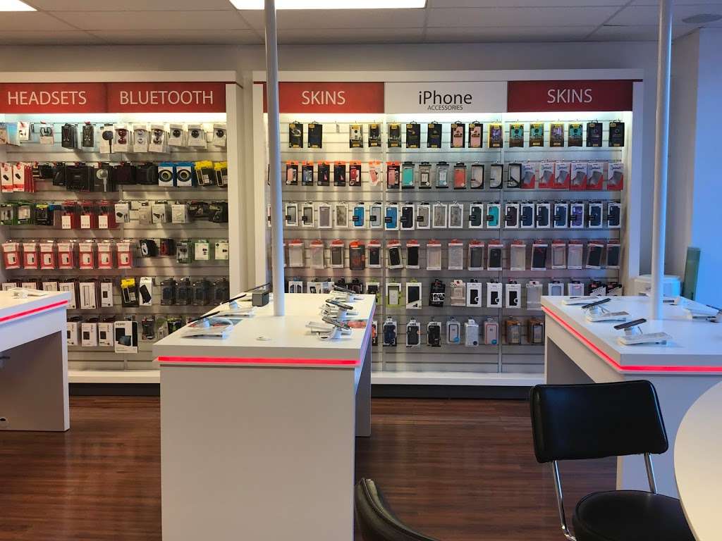 Verizon Authorized Retailer, MBA Wireless | 758 Manor Rd, Staten Island, NY 10314, USA | Phone: (718) 983-0800