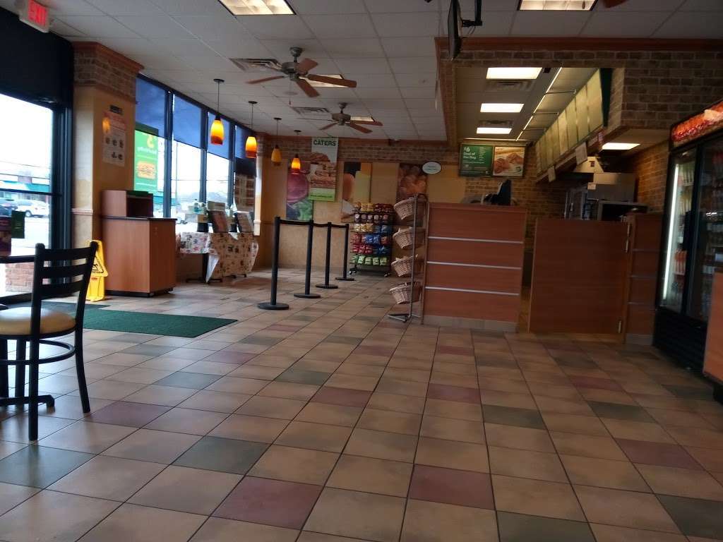 Subway Restaurants | 39 Bay Shore Rd, Bay Shore, NY 11706, USA | Phone: (631) 586-2417