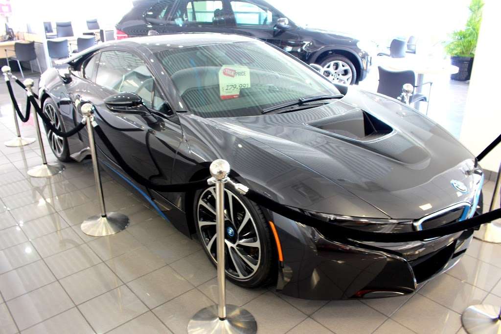 Momentum Pre Owned | #B, 10002 Southwest Fwy, Houston, TX 77074, USA | Phone: (800) 731-8114