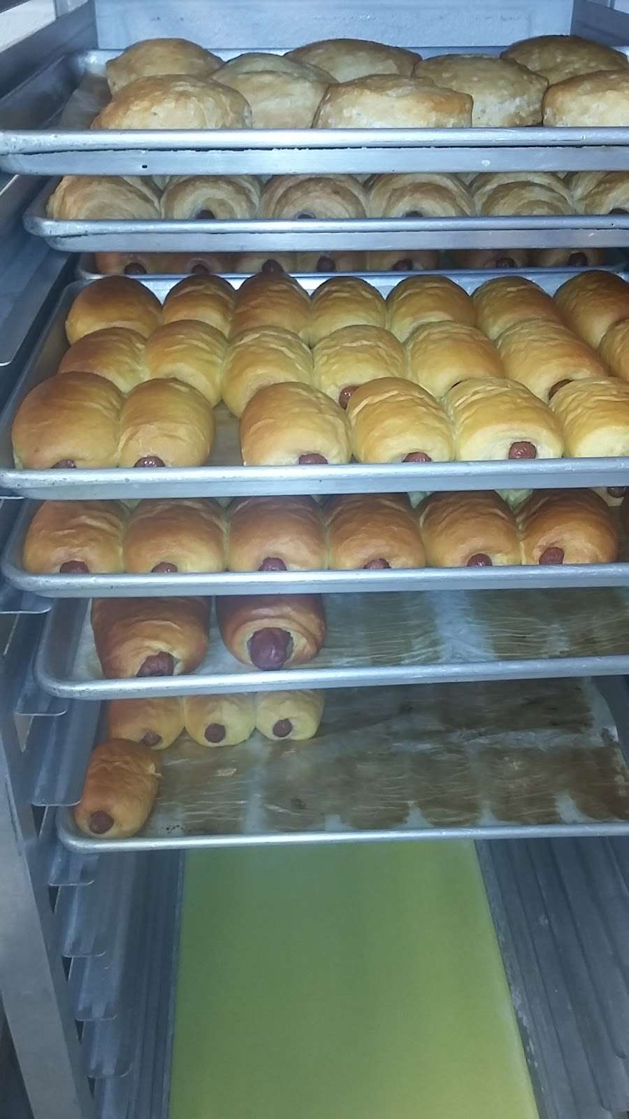Jnh Donut Shop | 4880 Sunnyvale St, Dallas, TX 75216, USA | Phone: (214) 372-2177