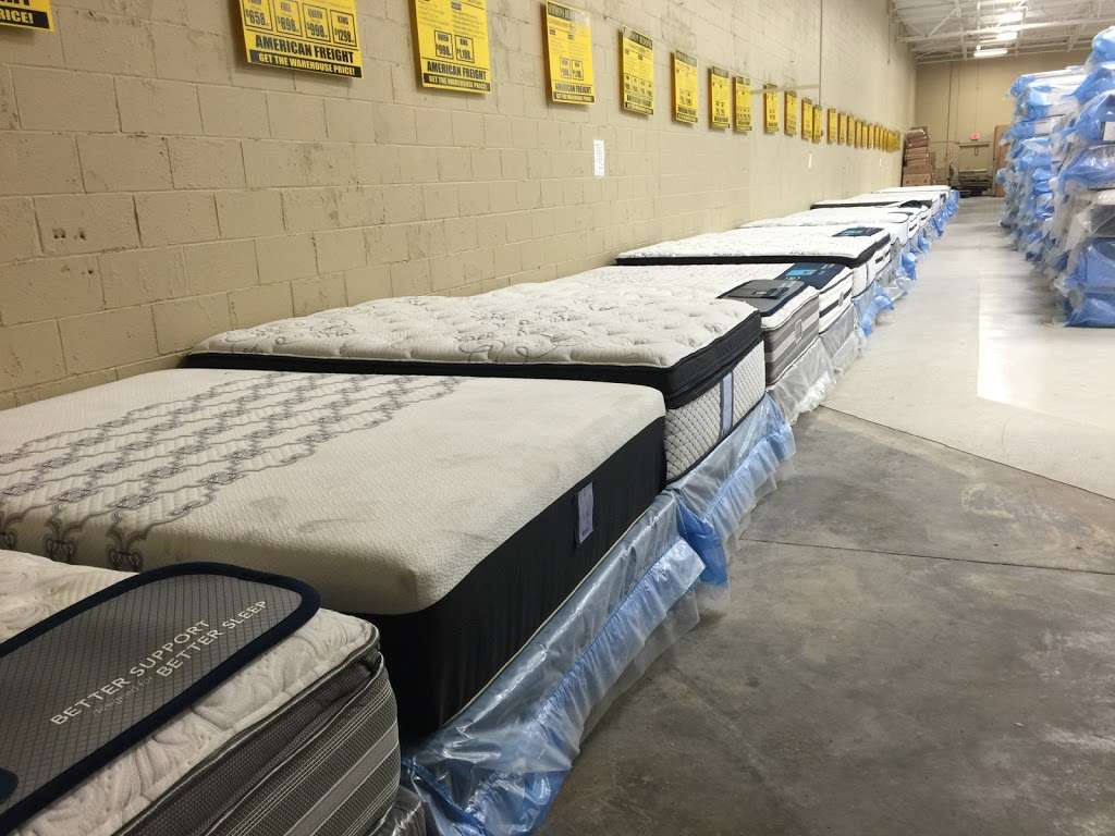 American Freight Furniture and Mattress | 2964 W Wheatland Rd, Dallas, TX 75237, USA | Phone: (972) 283-8888