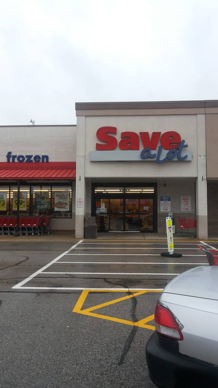 Save A Lot | 12782 Rockside Rd, Garfield Heights, OH 44125, USA | Phone: (216) 663-0480