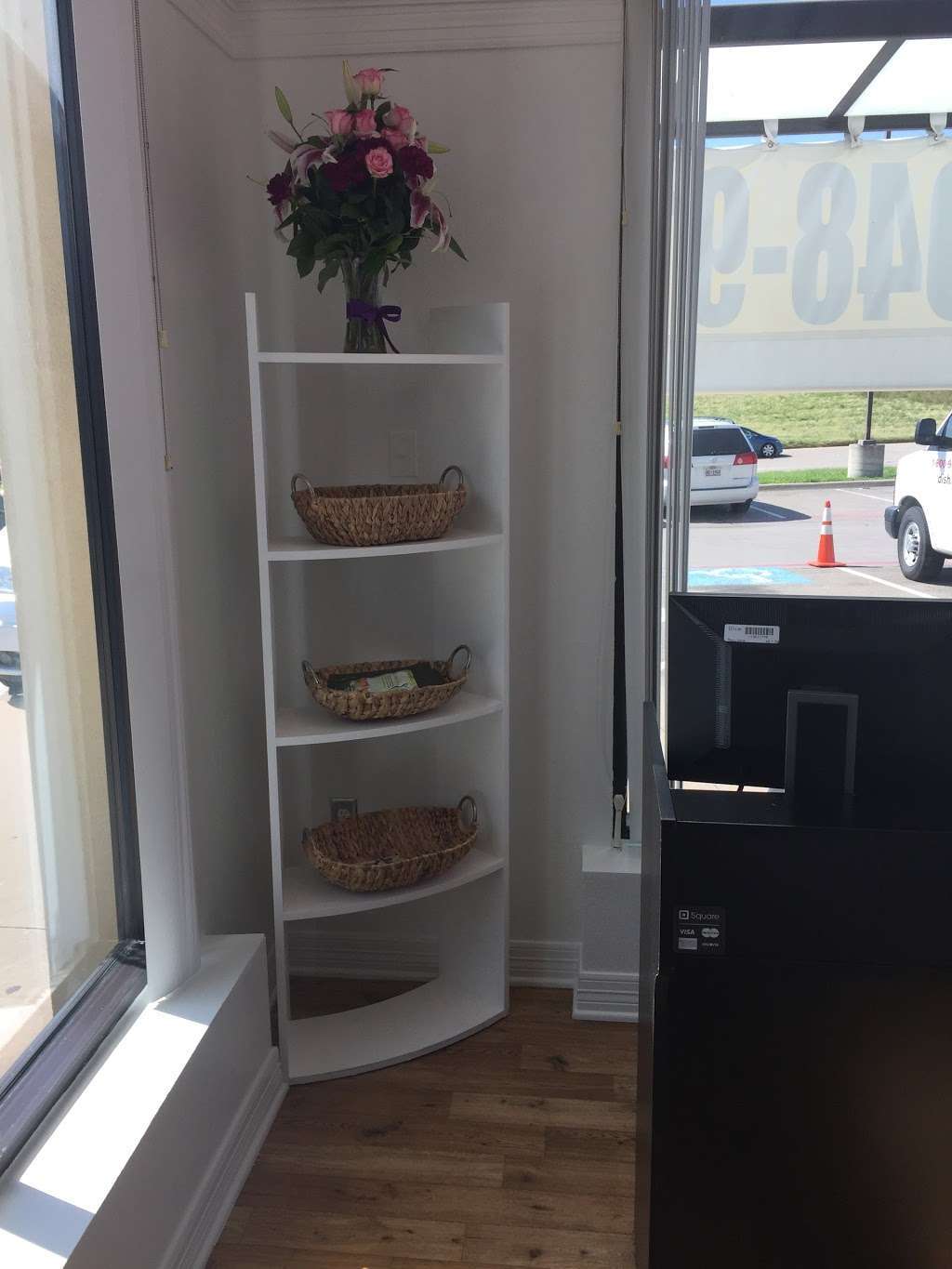 Bella J Hair | 665 W Lyndon B Johnson Fwy Suite 100, Irving, TX 75063, USA | Phone: (844) 423-5525