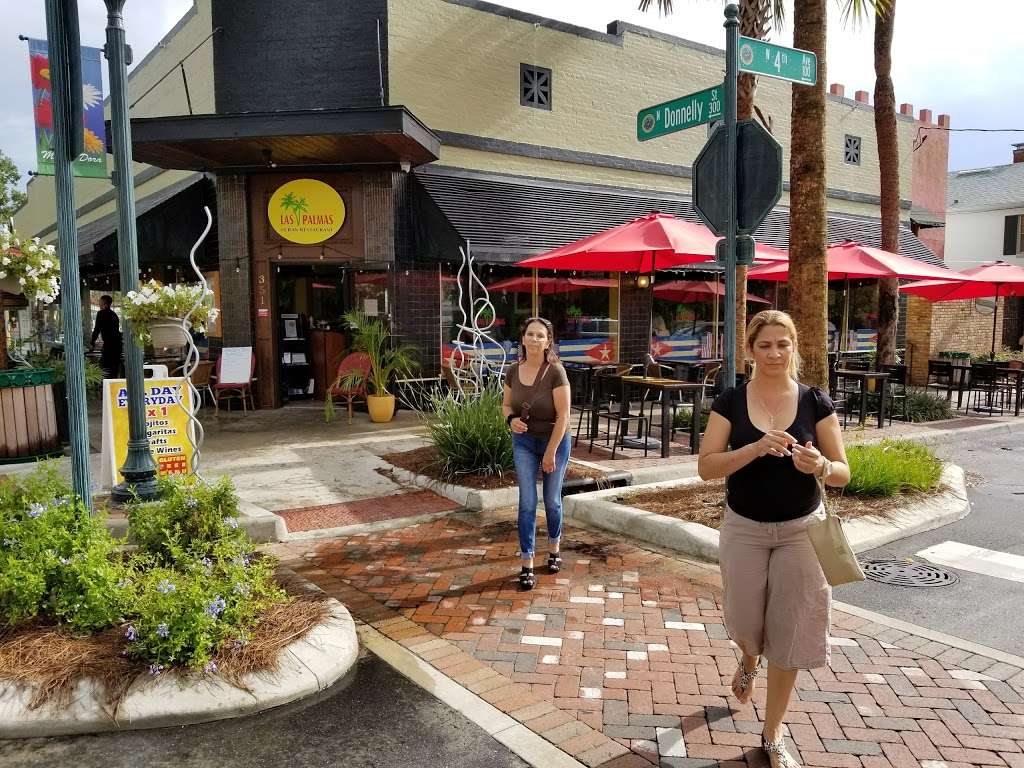 Copacabana Cuban Cafe | 320 Dora Drawdy Way, Mt Dora, FL 32757, USA | Phone: (352) 385-9000