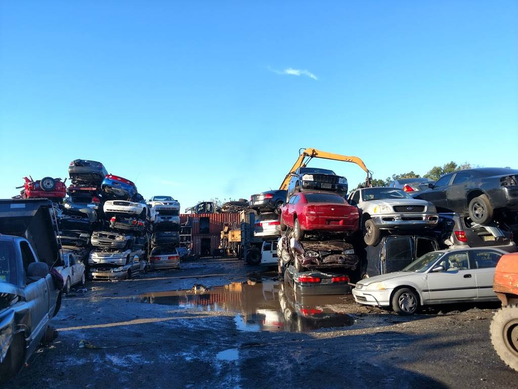 Tinton Auto Wreckers | 21 Martin St, Avenel, NJ 07001, USA | Phone: (908) 297-8618