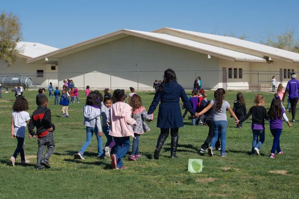 Desert Knolls Elementary School | 18213 Symeron Rd, Apple Valley, CA 92307, USA | Phone: (760) 242-3441