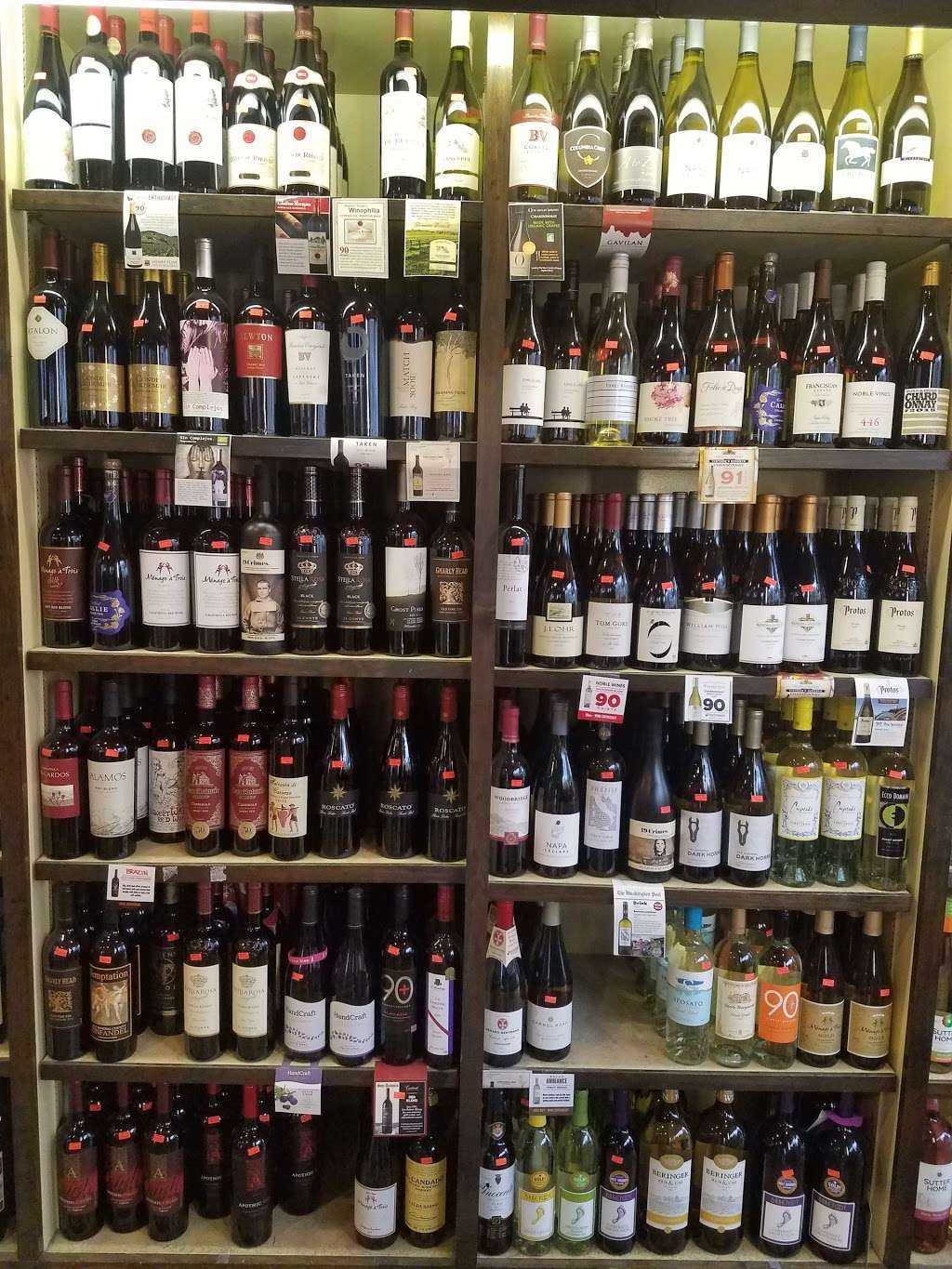 World Wine and Spirits | 1453 Pennsylvania Ave SE, Washington, DC 20003 | Phone: (202) 543-1668