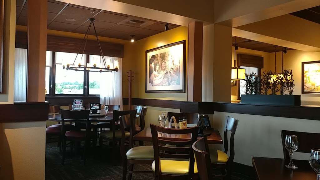 Olive Garden Italian Restaurant 1681 Ritchie Station Ct Capitol Heights Md 20743 Usa