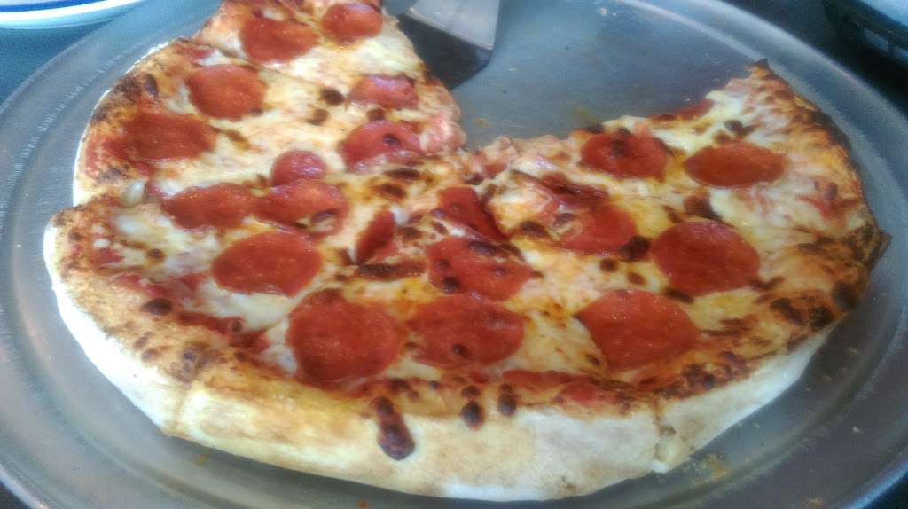 Original Italian Pizza | 13721 FM 1097 Rd w E, Willis, TX 77318, USA | Phone: (936) 890-6400