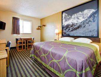 Travelodge by Wyndham Loveland/Fort Collins Area | 1655 E Eisenhower Blvd, Loveland, CO 80537, USA | Phone: (970) 541-9997