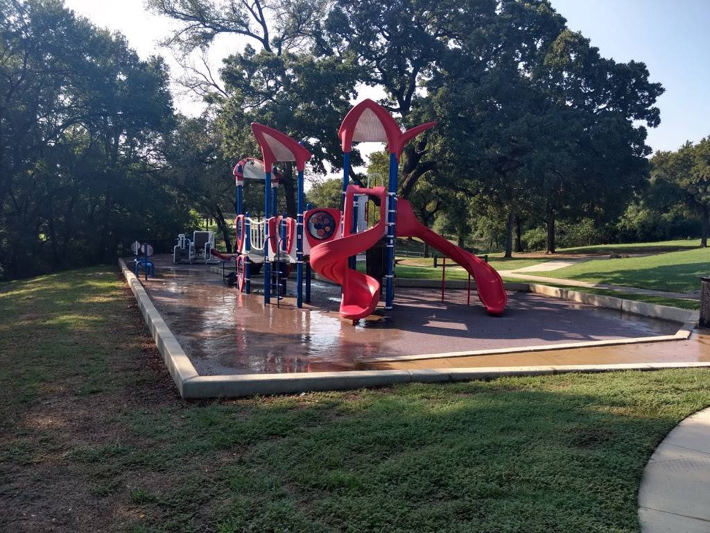 McClendon Park West | 799 W Broad St, Mansfield, TX 76063, USA | Phone: (817) 473-1943