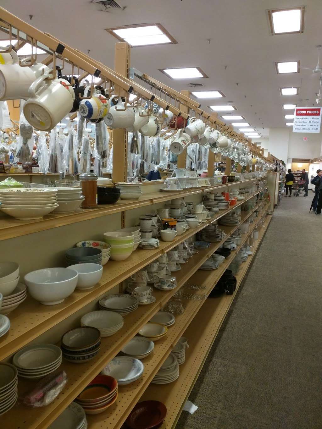 Tri-County Unique Bazaar | 3041 Hempstead Turnpike, Levittown, NY 11756, USA | Phone: (516) 579-4500