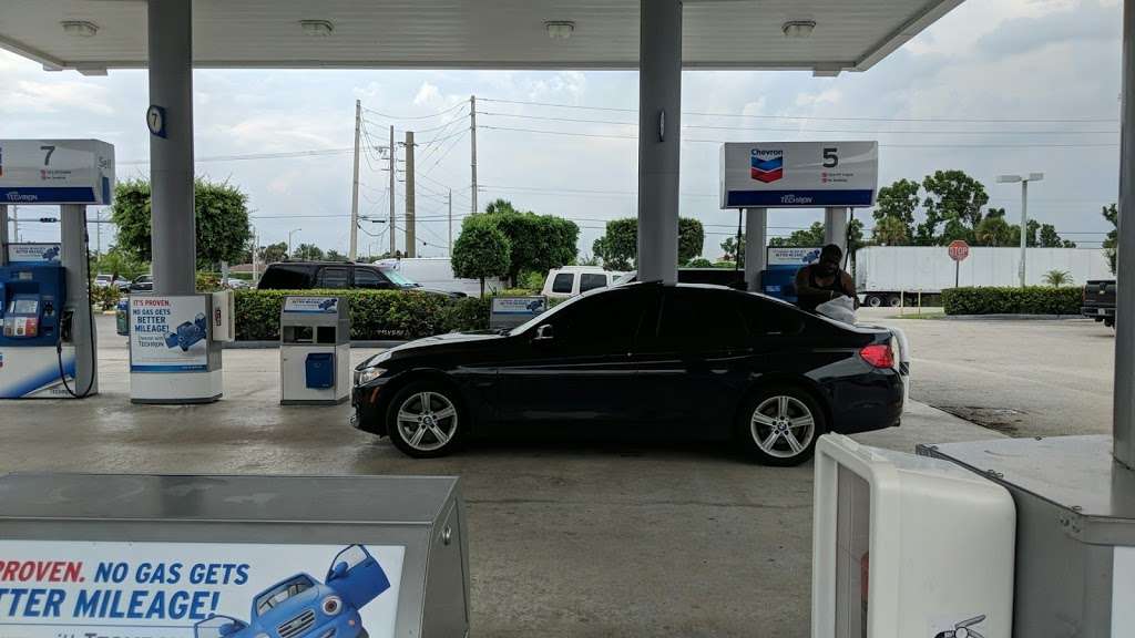 Chevron | 20155 NW 67th Ave, Hialeah, FL 33015, USA | Phone: (305) 628-0110