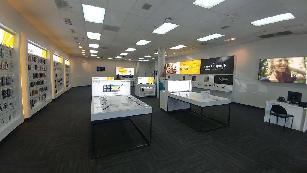 Sprint Store | 24901 Santa Clara St #5, Hayward, CA 94544, USA | Phone: (510) 940-8941