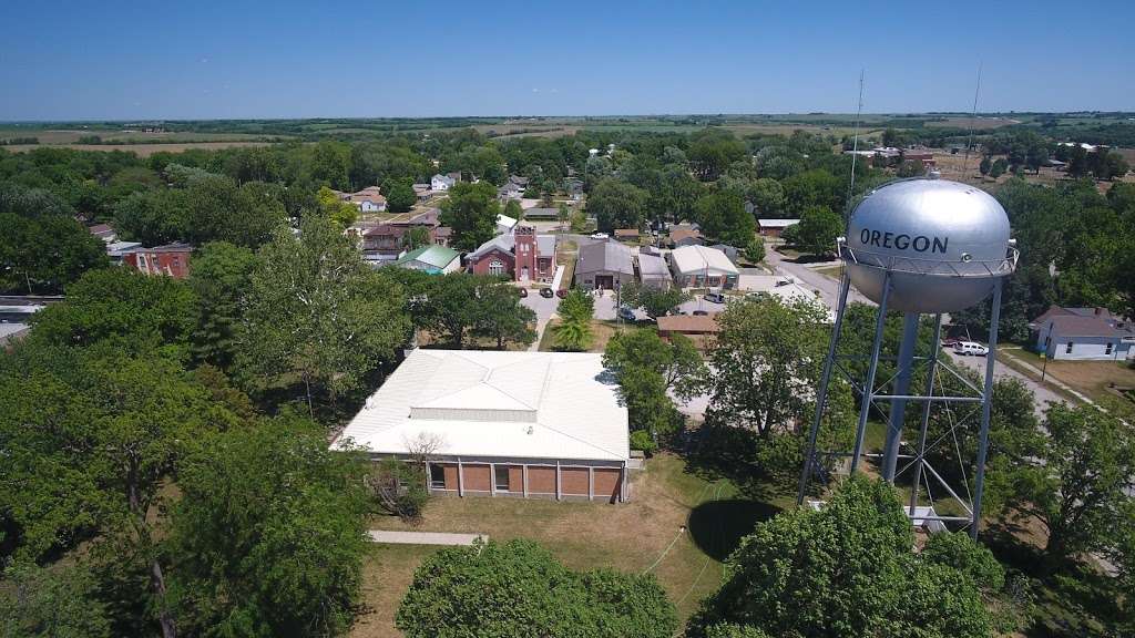 Holt County Courthouse | 102 W Nodaway St, Oregon, MO 64473, USA | Phone: (660) 446-3301