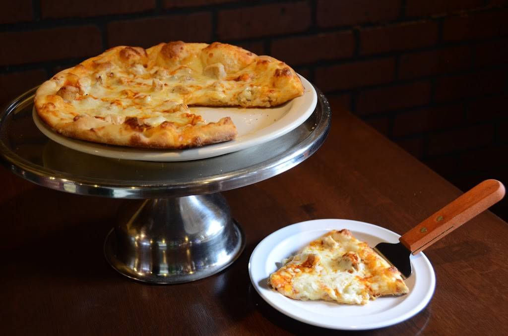 Vinos Pizza & Italian Cuisine | 605 State Rd 13 STE 103, Jacksonville, FL 32259 | Phone: (904) 230-6966