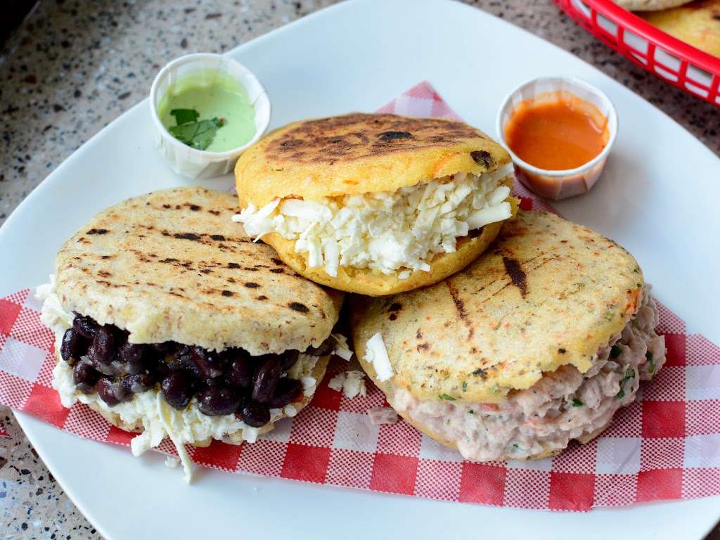 Arepa House DC | 2120 18th St NW, Washington, DC 20009, USA | Phone: (202) 588-0511