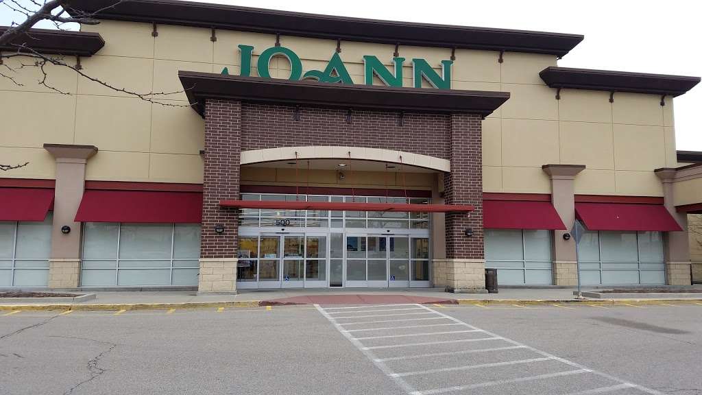 JOANN Fabrics and Crafts | 413 N Milwaukee Ave Unit 500, Vernon Hills, IL 60061, USA | Phone: (847) 918-8345