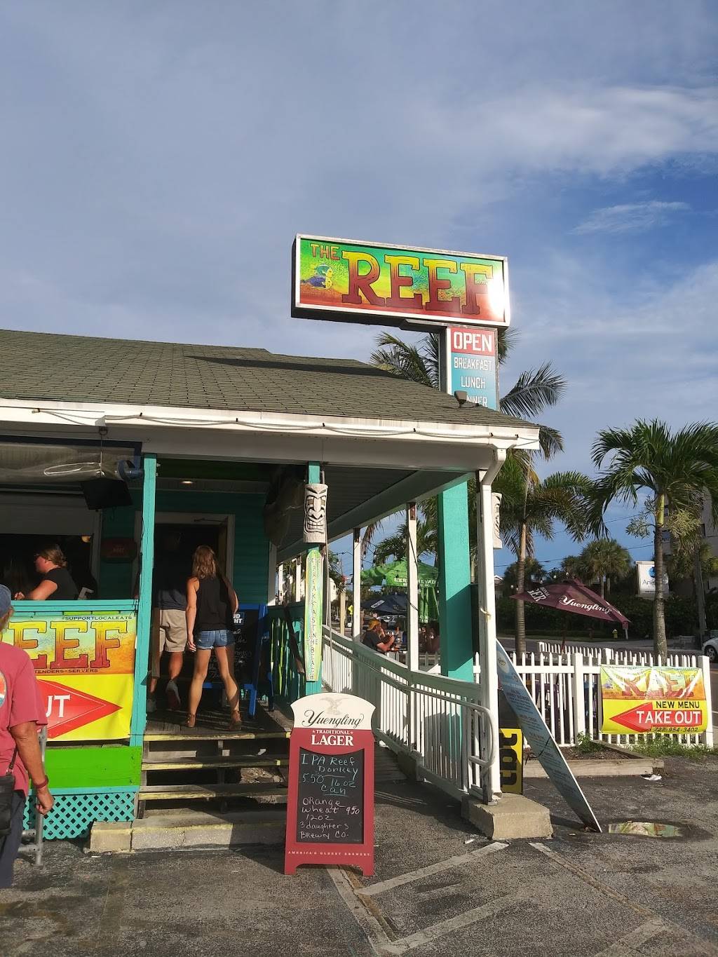 South Beach Bar & Grille | 14705 Gulf Blvd, Madeira Beach, FL 33708, USA | Phone: (727) 954-3402