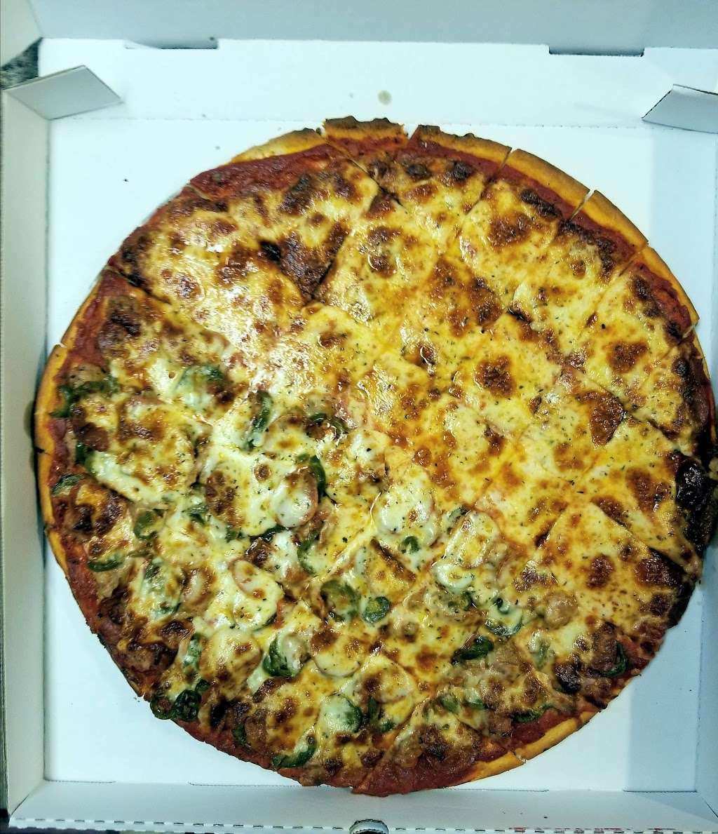 Italian Fiesta Pizzeria | 2021 Calistoga Dr, New Lenox, IL 60451 | Phone: (815) 462-5555