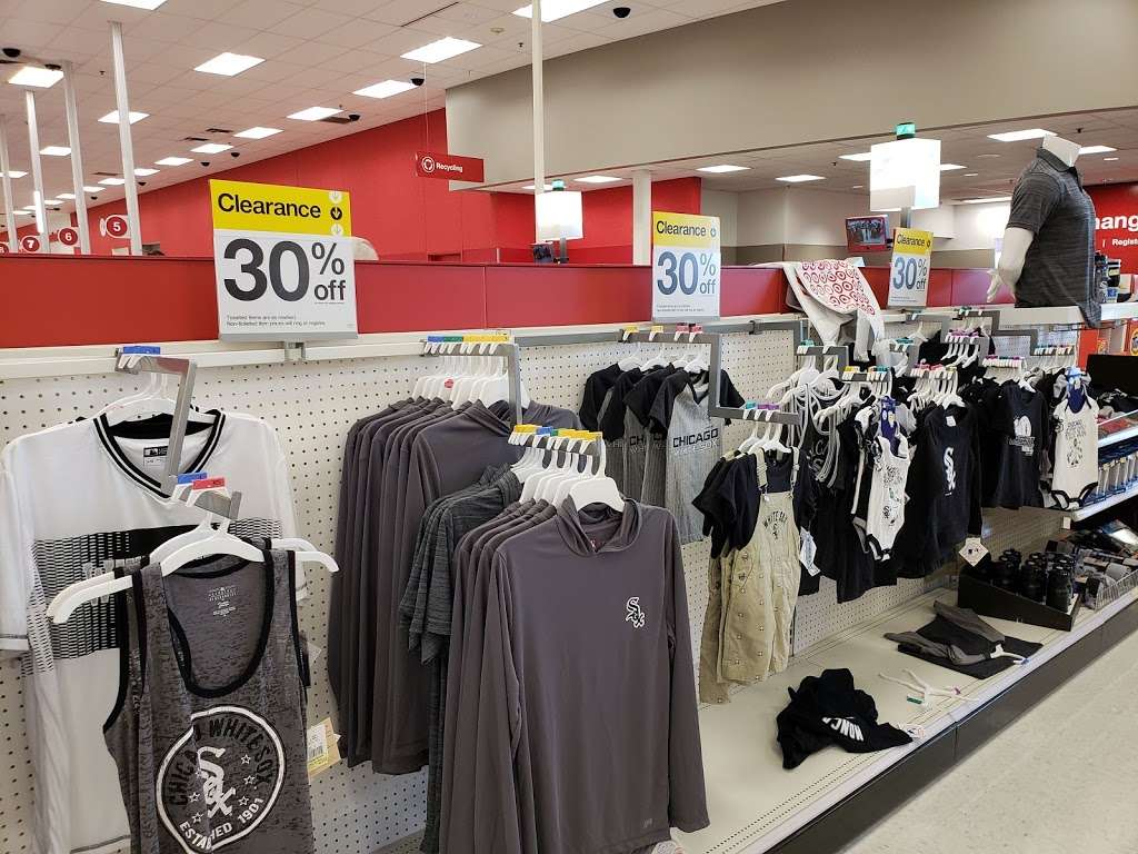 Target | 7300 W 191st St, Tinley Park, IL 60487, USA | Phone: (815) 806-3210