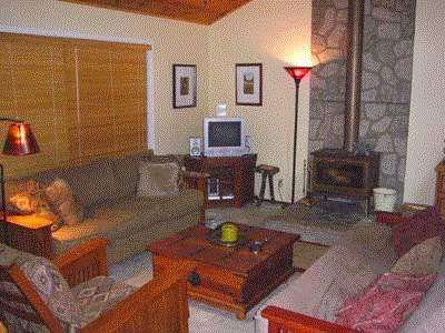 HearthSide Cabin | 2320 Cazadero Hwy, Cazadero, CA 95421, USA | Phone: (800) 997-3312