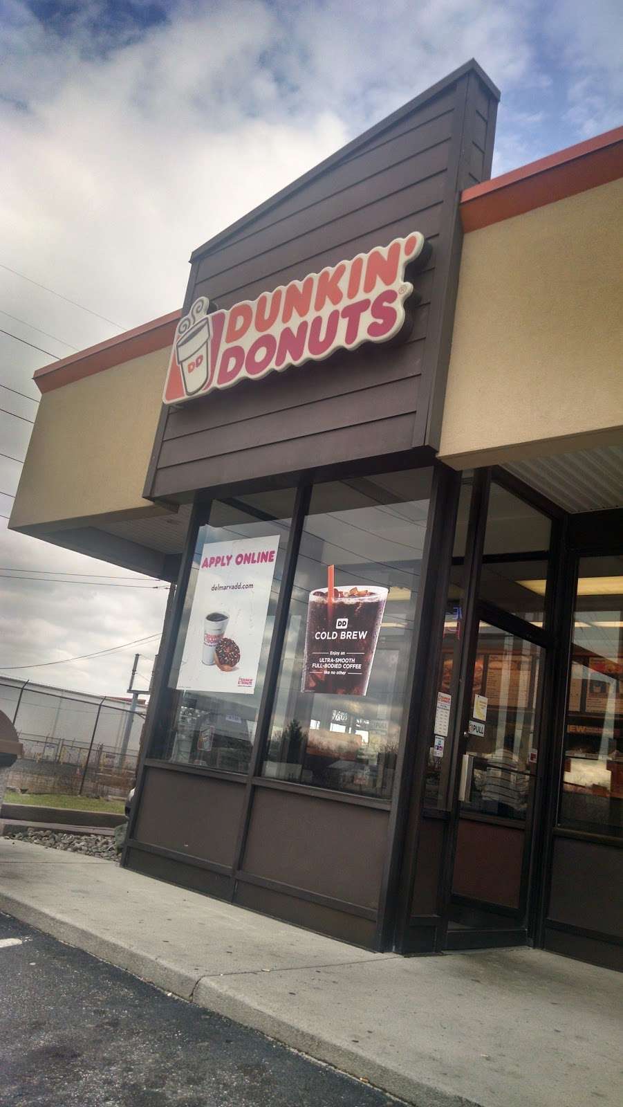 Dunkin Donuts | 4022 Pulaski Hwy, Baltimore, MD 21224, USA | Phone: (410) 276-1516