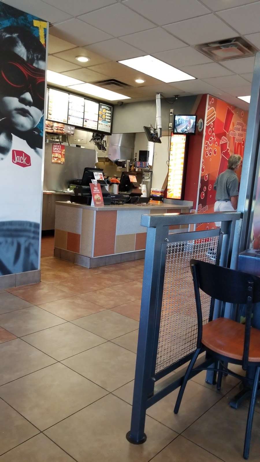 Jack in the Box | 27030 Fir Ave, Moreno Valley, CA 92555, USA | Phone: (951) 243-2551