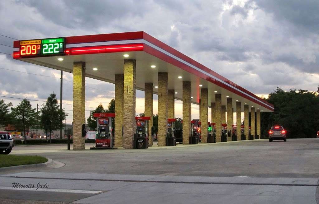 RaceTrac | 14751 E Colonial Dr, Orlando, FL 32826, USA | Phone: (407) 658-3072