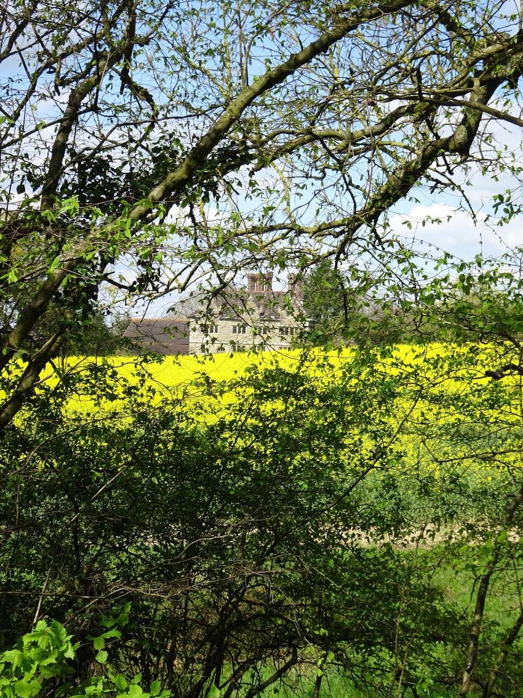 Gulledge Farmhouse | East Grinstead RH19 1TX, UK