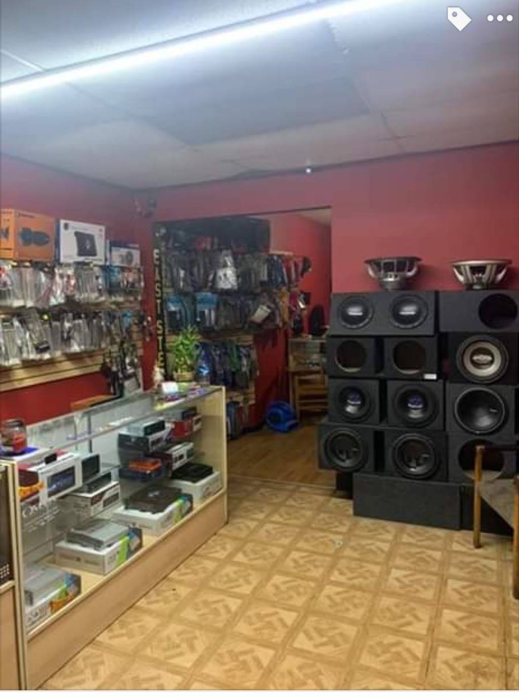 East Stereo Car Audio | 1106 Commercial Ave, Charlotte, NC 28205, USA | Phone: (704) 332-0999