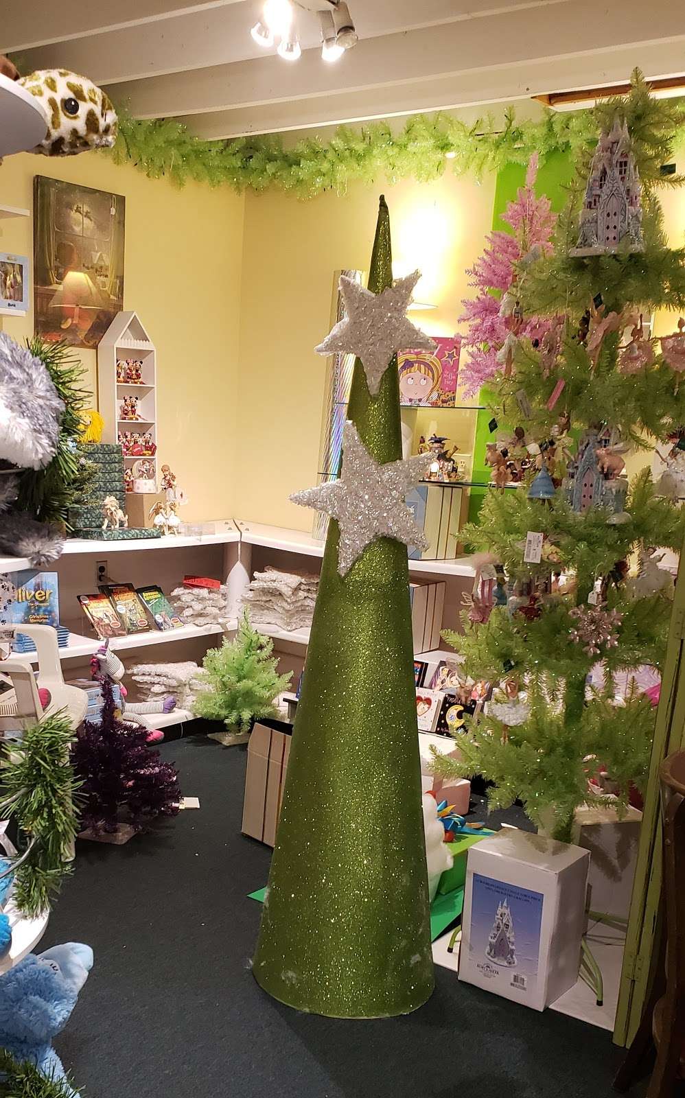 Christmas Tree Shops | 2675 Mizpah Park Dr, Benton Harbor, MI 49022, USA | Phone: (269) 849-3360