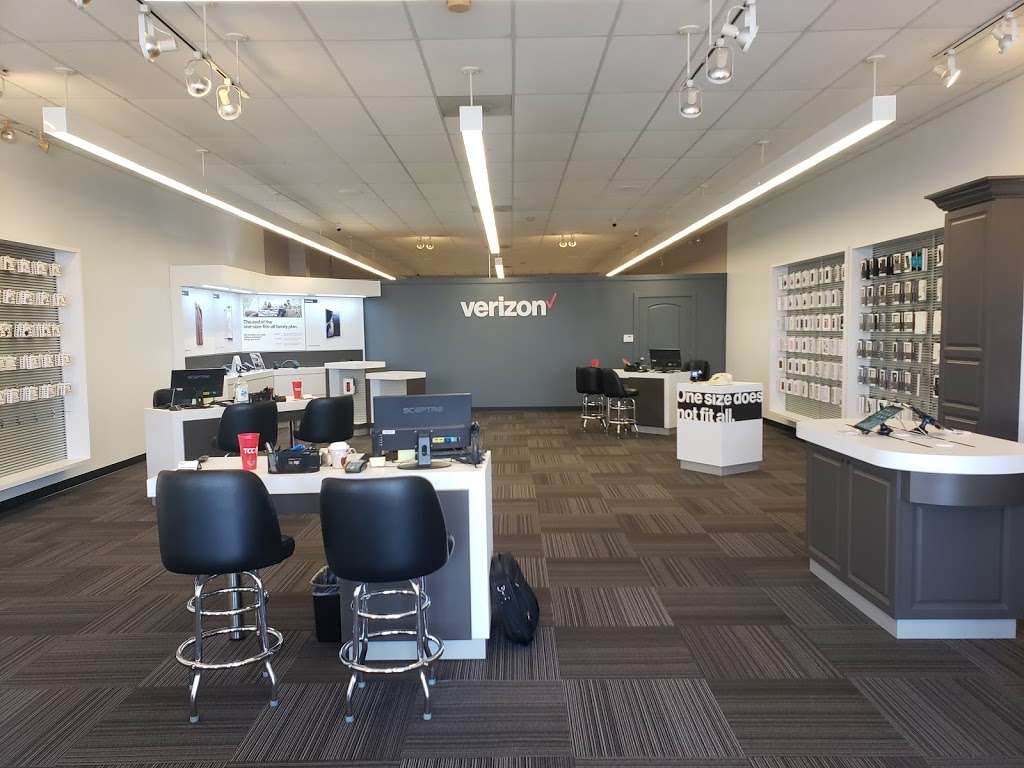 Verizon Authorized Retailer – TCC | 2600 N W Willow Rd Unit 315, Willow Street, PA 17584, USA | Phone: (717) 869-5971