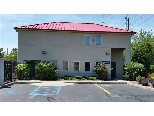 SecurCare Self Storage | 9685 Fall Creek Rd, Indianapolis, IN 46256 | Phone: (317) 342-5559