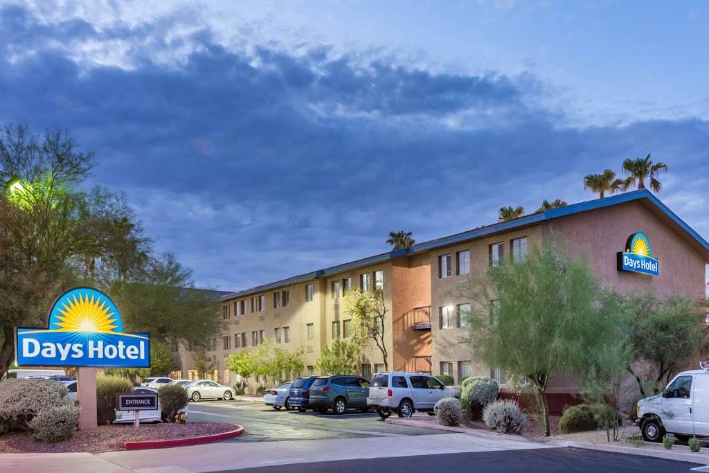 Days Hotel by Wyndham Mesa Near Phoenix | 333 W Juanita Ave, Mesa, AZ 85210, USA | Phone: (480) 582-0018