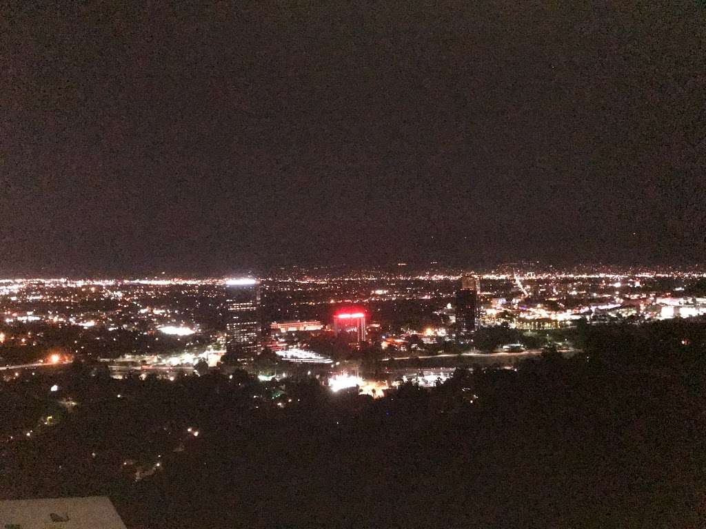 View | 7695-7699 Mulholland Dr, Los Angeles, CA 90046, USA