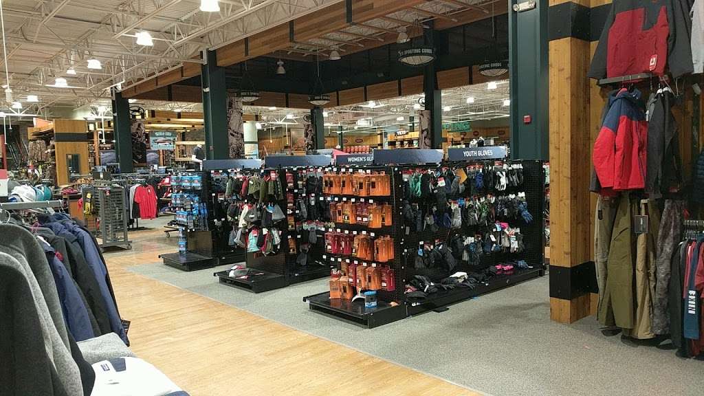 DICKS Sporting Goods | 1201 Broadway, Saugus, MA 01906 | Phone: (781) 233-0476