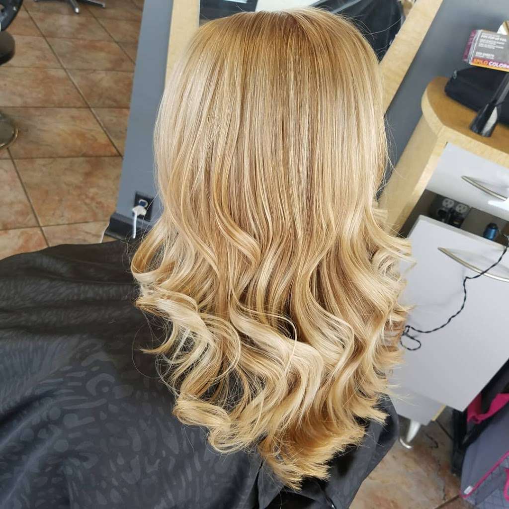 Hair Performers | 9510 S Roberts Rd, Hickory Hills, IL 60457, USA | Phone: (708) 430-4247