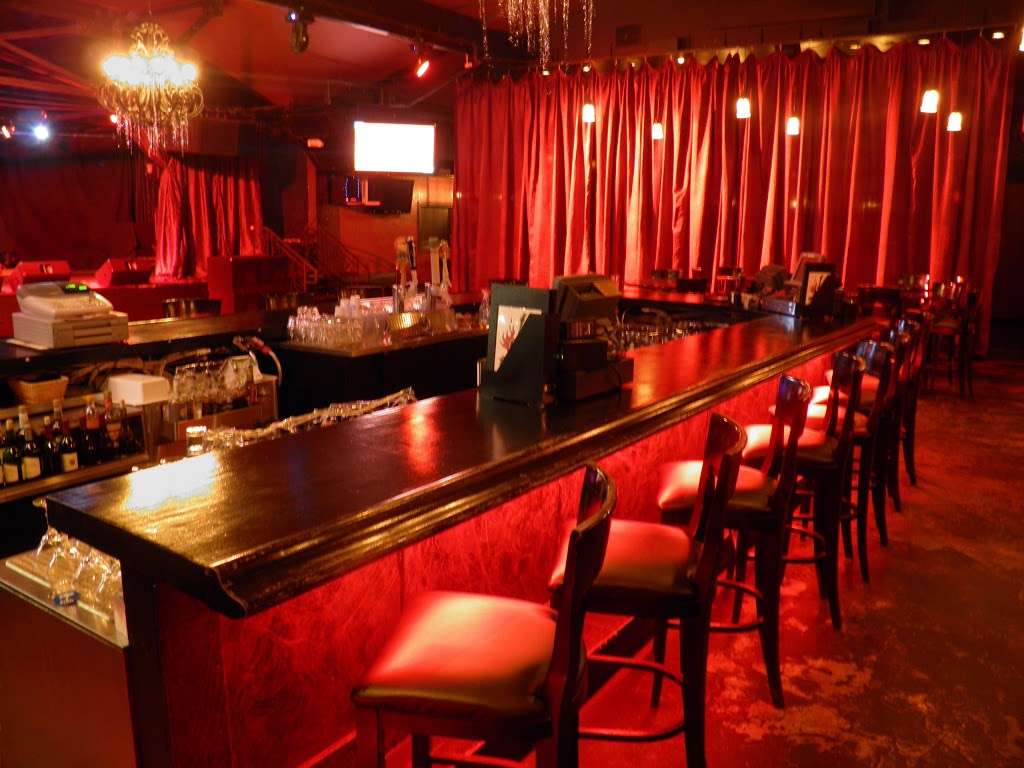 Gaslamp Music + Bar + Kitchen | 6251 CA-1, Long Beach, CA 90803 | Phone: (562) 596-4718