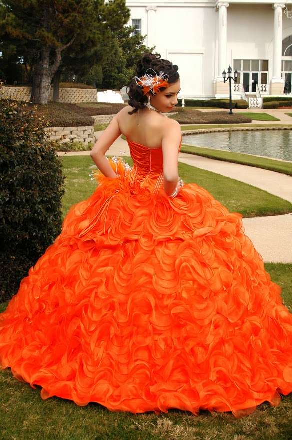 Mis Chicago Quinceanera | 5300 S Pulaski Rd, Chicago, IL 60632 | Phone: (773) 284-5757