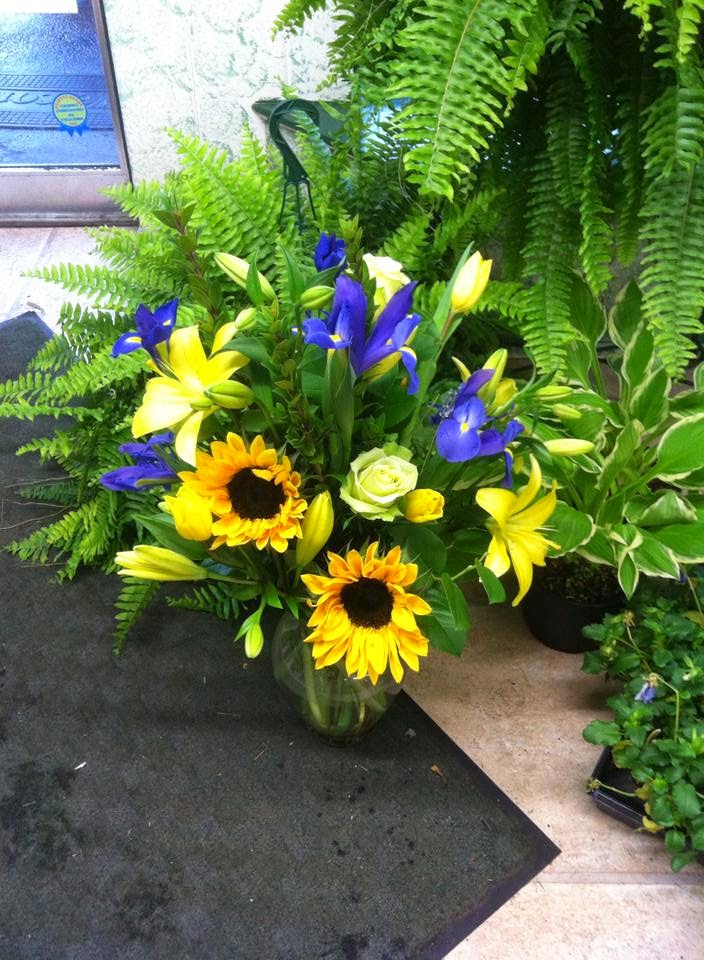 McCandless Floral | 8105 Perry Hwy, Pittsburgh, PA 15237, USA | Phone: (412) 367-8708