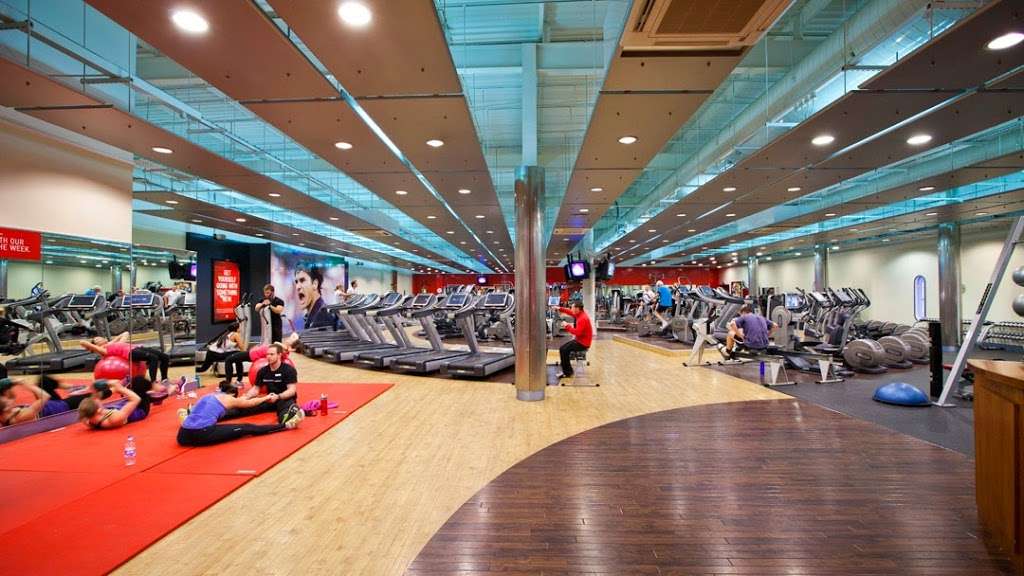 Virgin Active | The Clearview Health & Racquets Club, Little Warley Hall Ln, West Horndon, Brentwood CM13 3EN, UK | Phone: 01277 815640