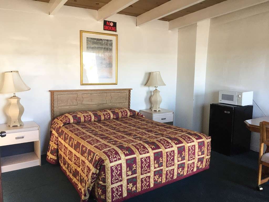 Ventura Beach House Motel | 1220 E Thompson Blvd, Ventura, CA 93001, USA | Phone: (805) 643-2127 ext. 123