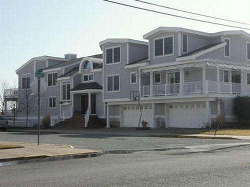 Fox Real Estate | 3301 Asbury Ave, Ocean City, NJ 08226, USA | Phone: (609) 398-3636
