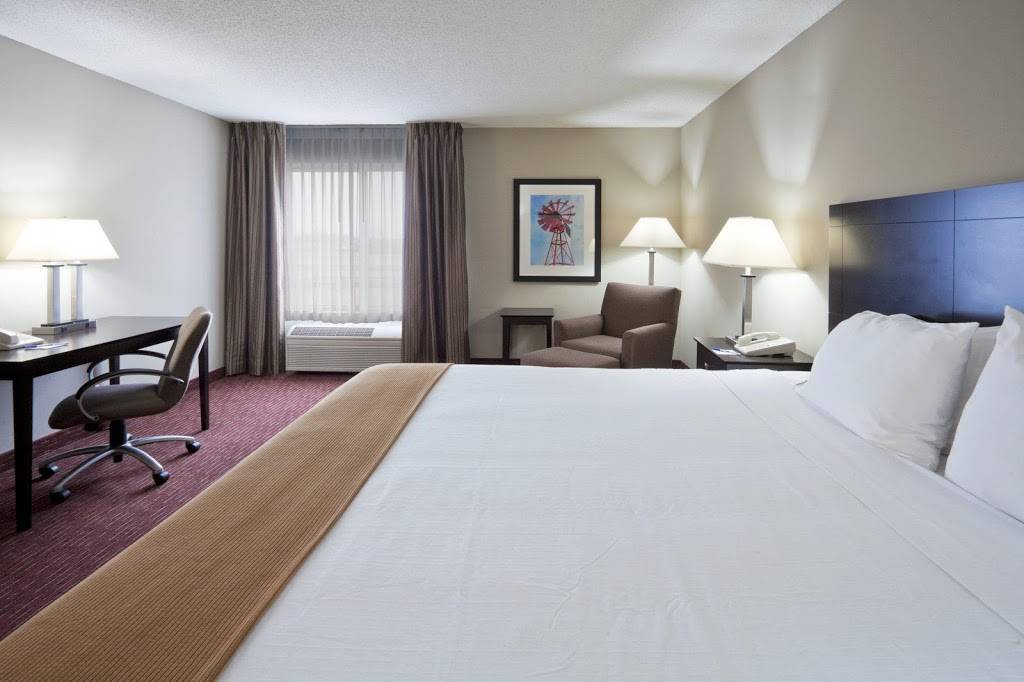 Holiday Inn Express Fort Wayne-East (New Haven) | 11205 Isabelle Dr, New Haven, IN 46774, USA | Phone: (260) 748-6767