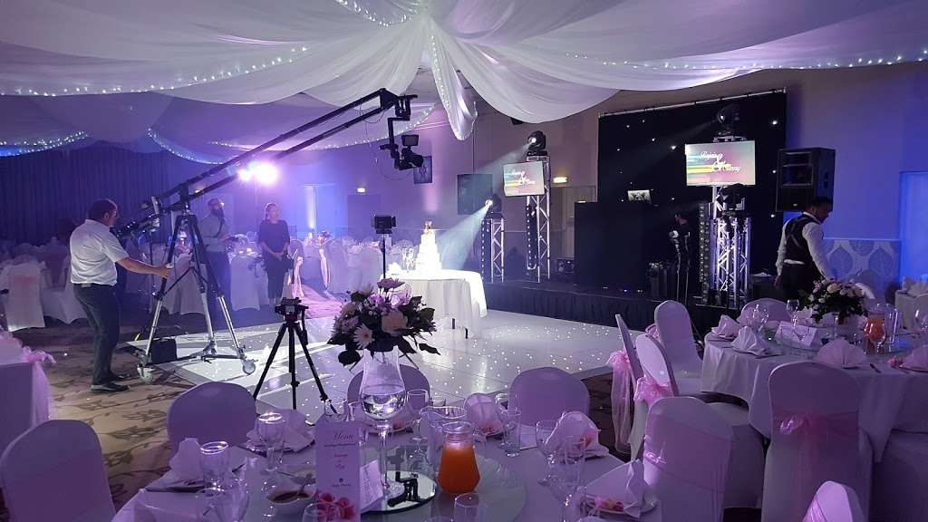 Liquid Entertainment - Kent based Wedding DJ & AV hire company f | Churchfield Rd, Welling DA16 2AA, UK | Phone: 07864 751567