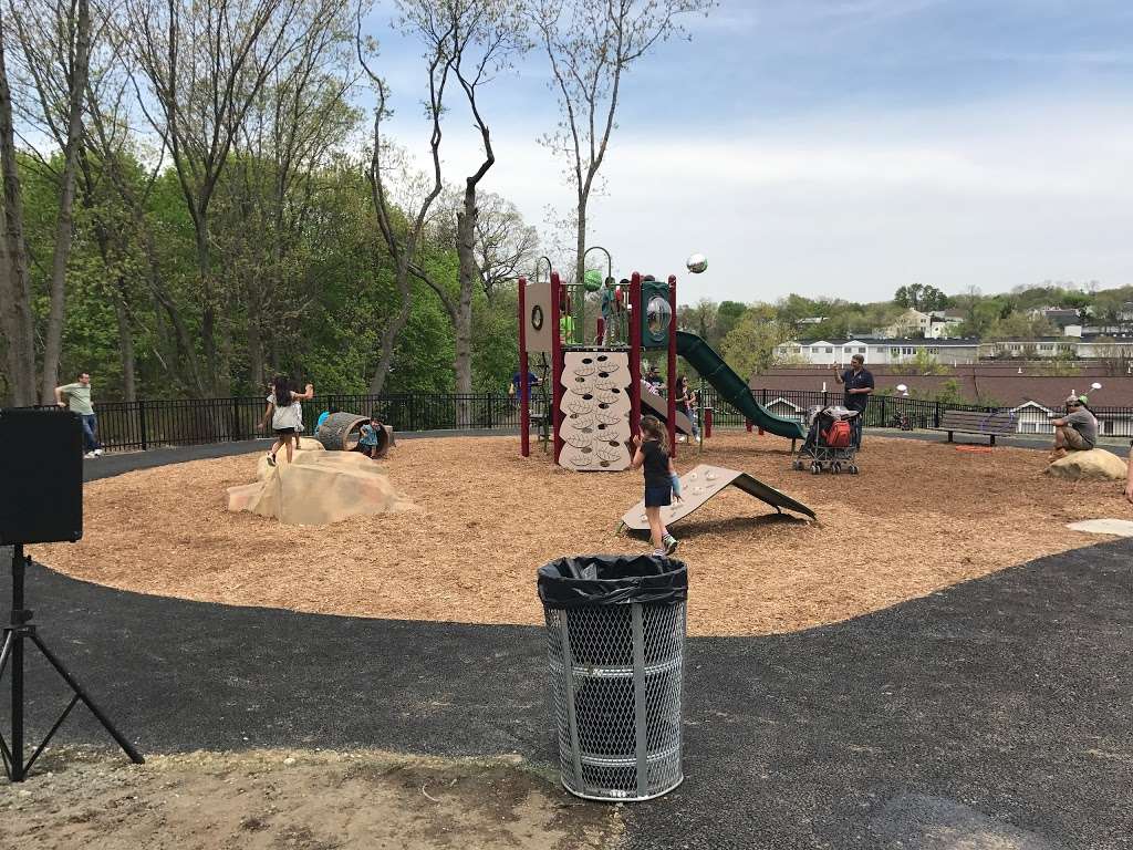 Alvan Petrus Park | 1390 Port Washington Blvd, Port Washington, NY 11050